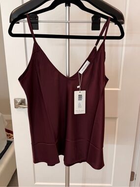 NWT The Noli Shop Burgundy Satin V-Neck Camisole Size M